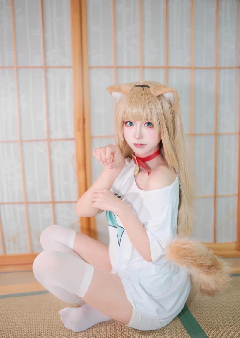 hình ảnh cosplay đuôi mèo 23