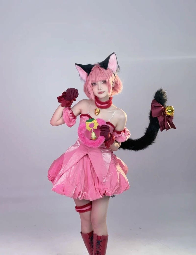 hình ảnh cosplay đuôi mèo 5