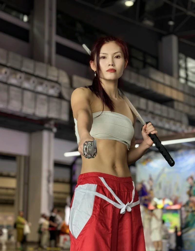 hình ảnh cosplay erza 25