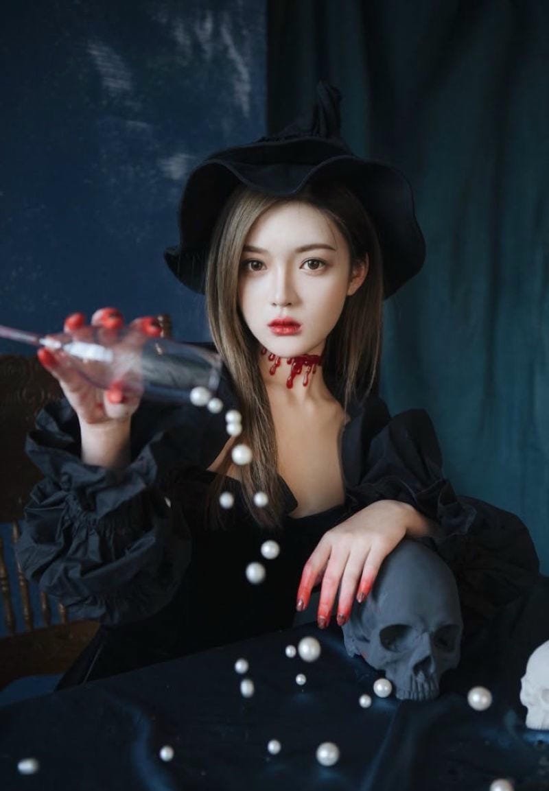 hình ảnh cosplay nữ phù thủy 16