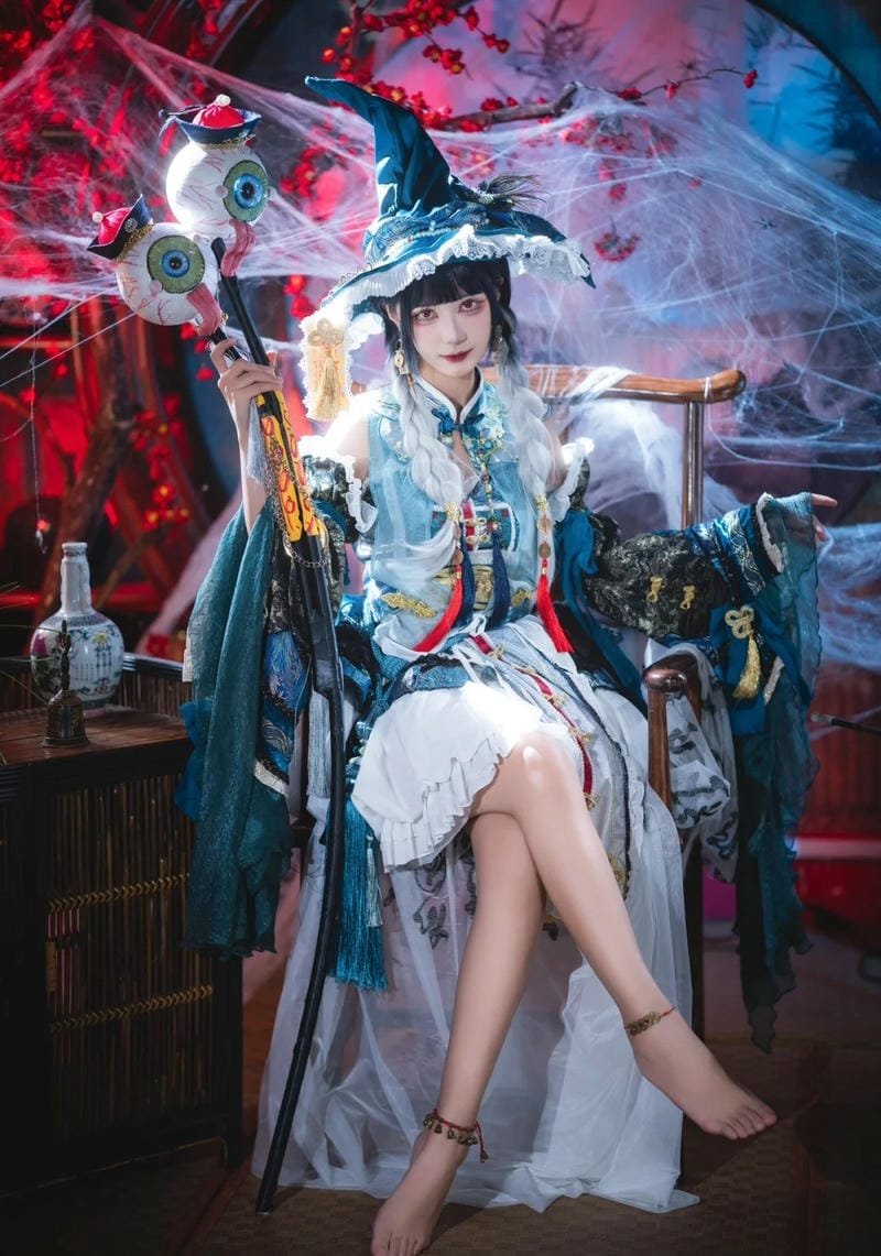 hình ảnh cosplay nữ phù thủy 26