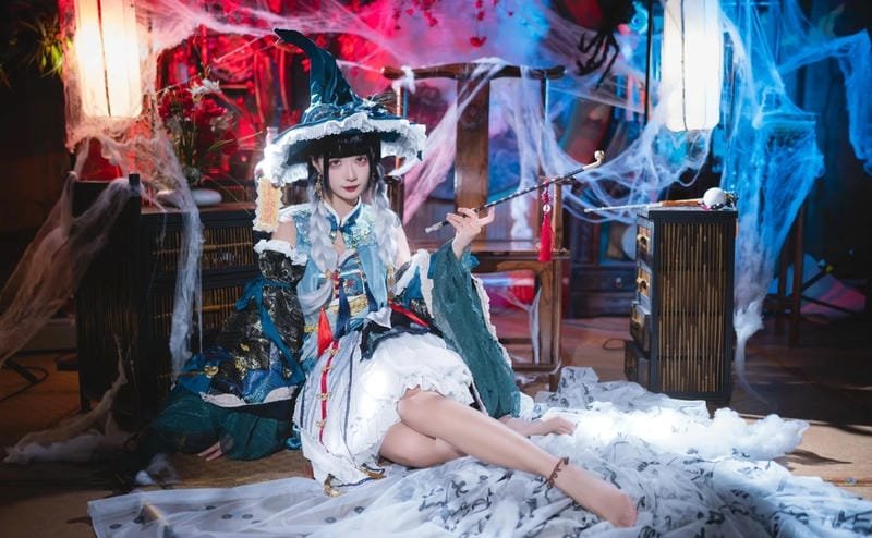 hình ảnh cosplay nữ phù thủy 3
