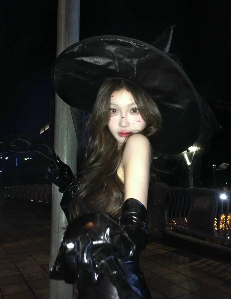 hình ảnh cosplay nữ phù thủy 4