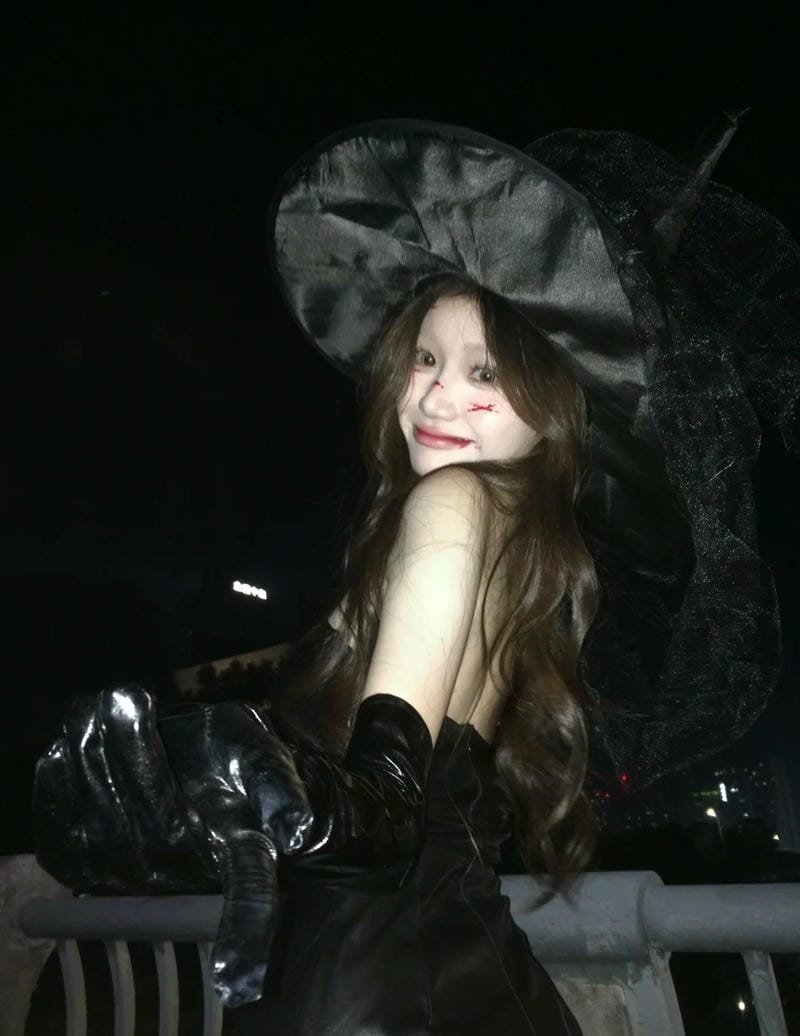 hình ảnh cosplay nữ phù thủy 5