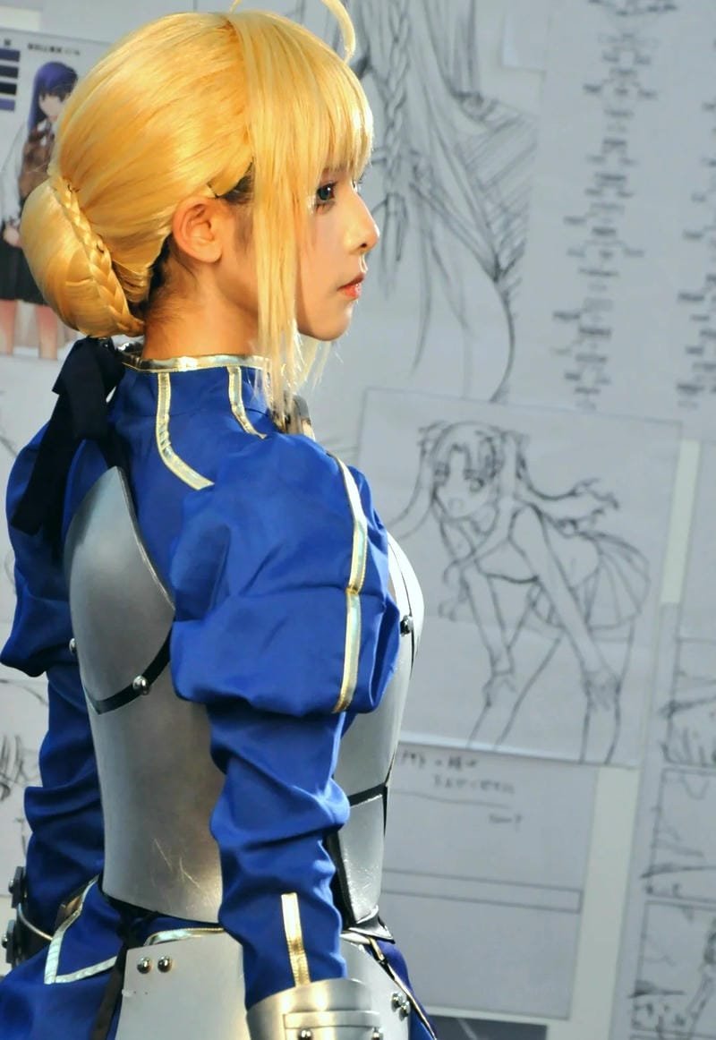 hình ảnh cosplay saber 10