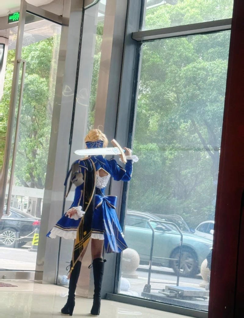 hình ảnh cosplay saber 27