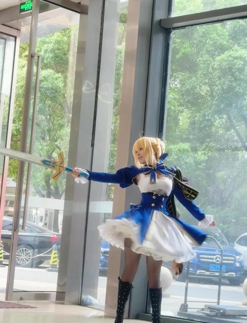 hình ảnh cosplay saber 28