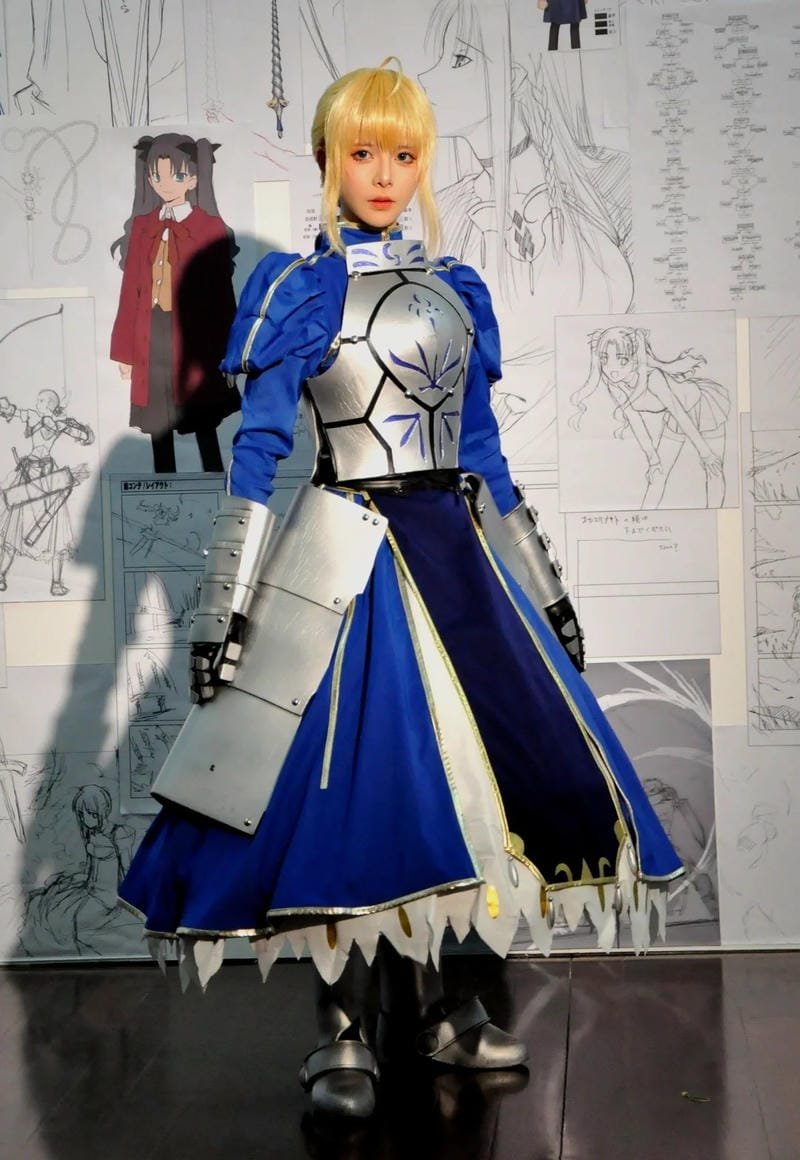 hình ảnh cosplay saber 8