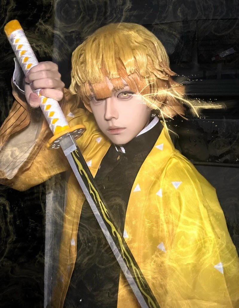hình ảnh cosplay zenitsu 18