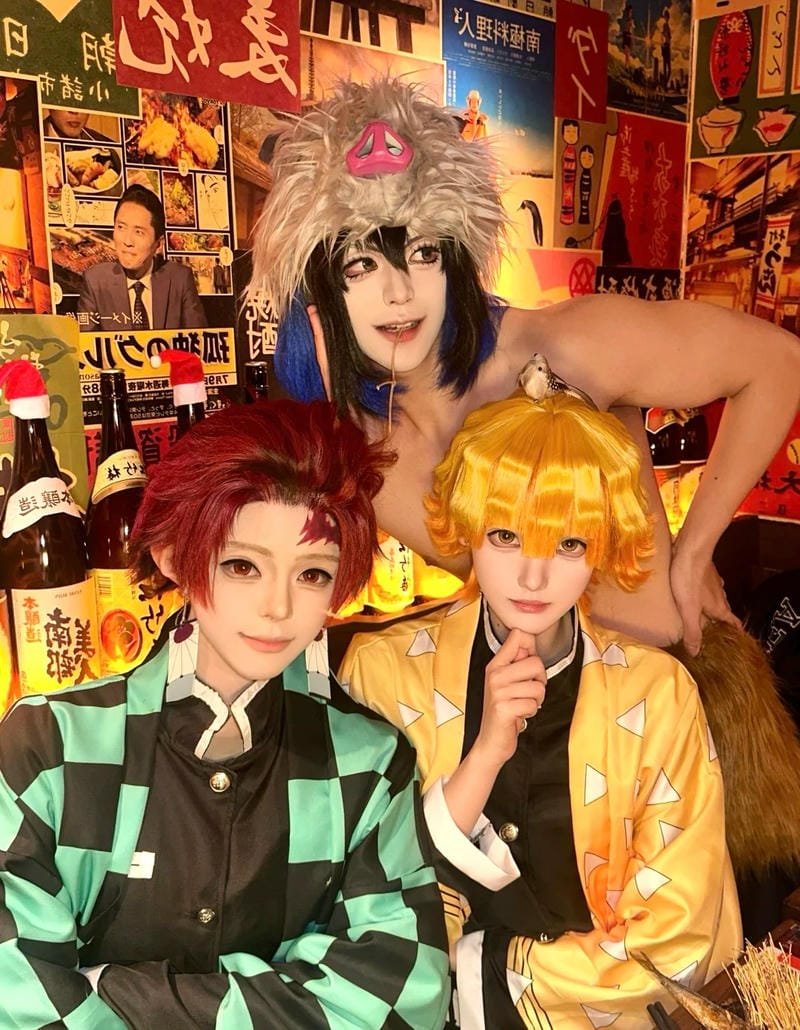 hình ảnh cosplay zenitsu 8