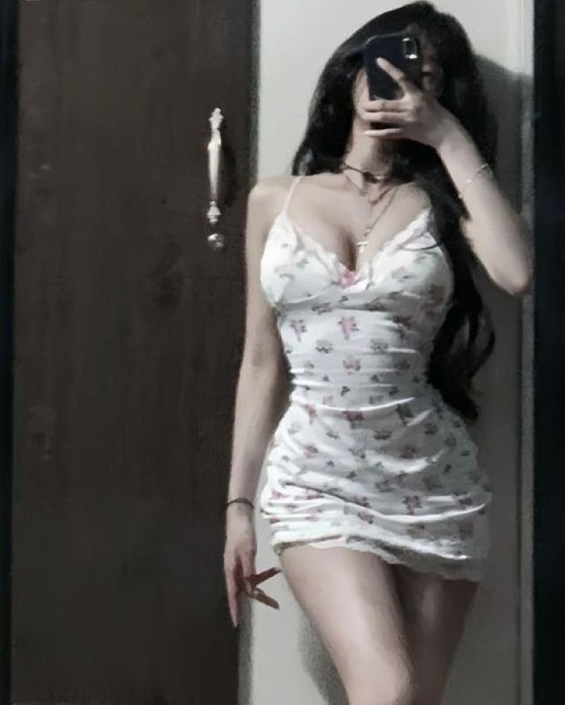 hình ảnh gái xinh khoe ngực 28