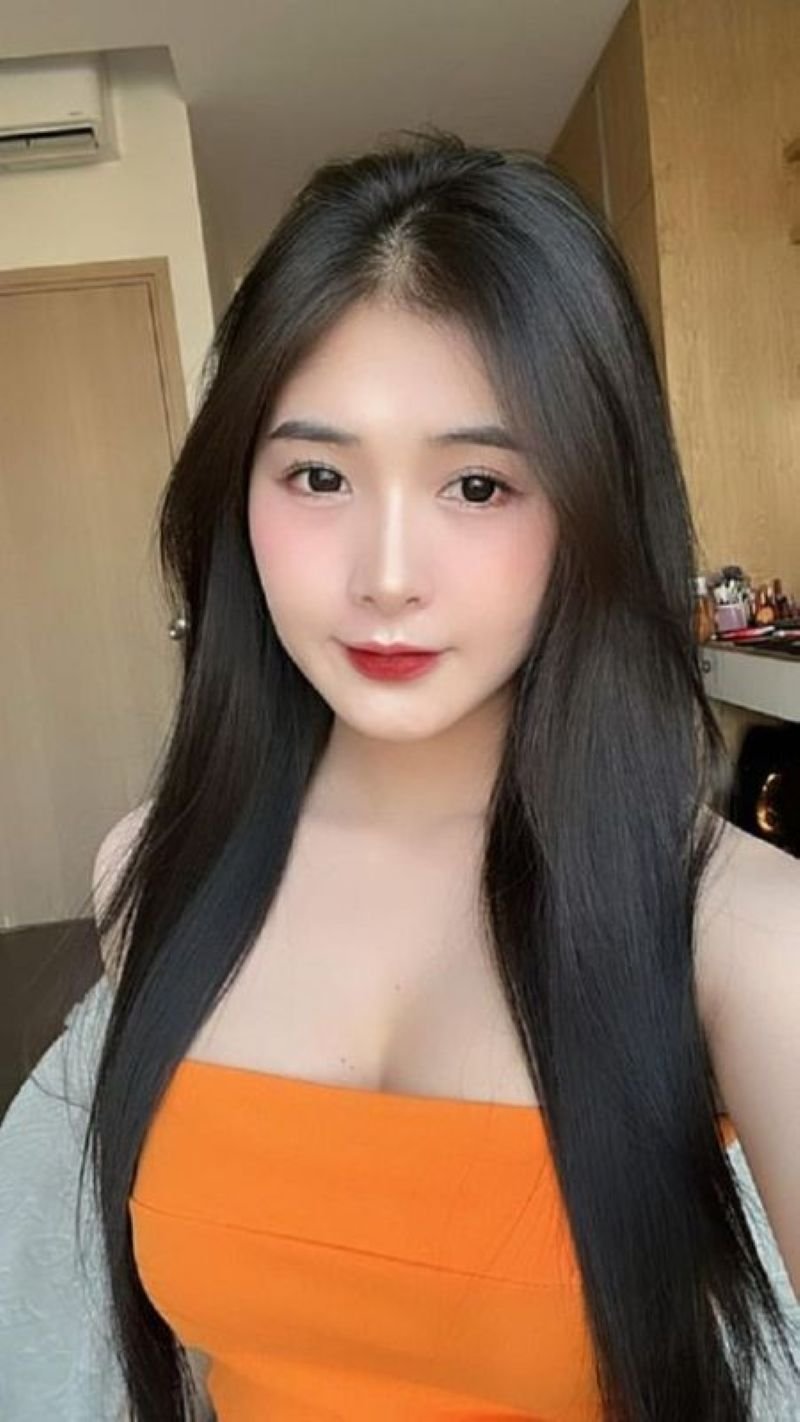 hình ảnh gái xinh khoe ngực 5