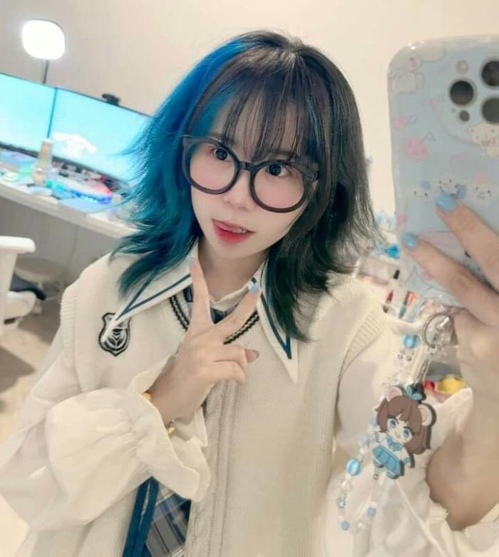 hình ảnh mèo simmy 1